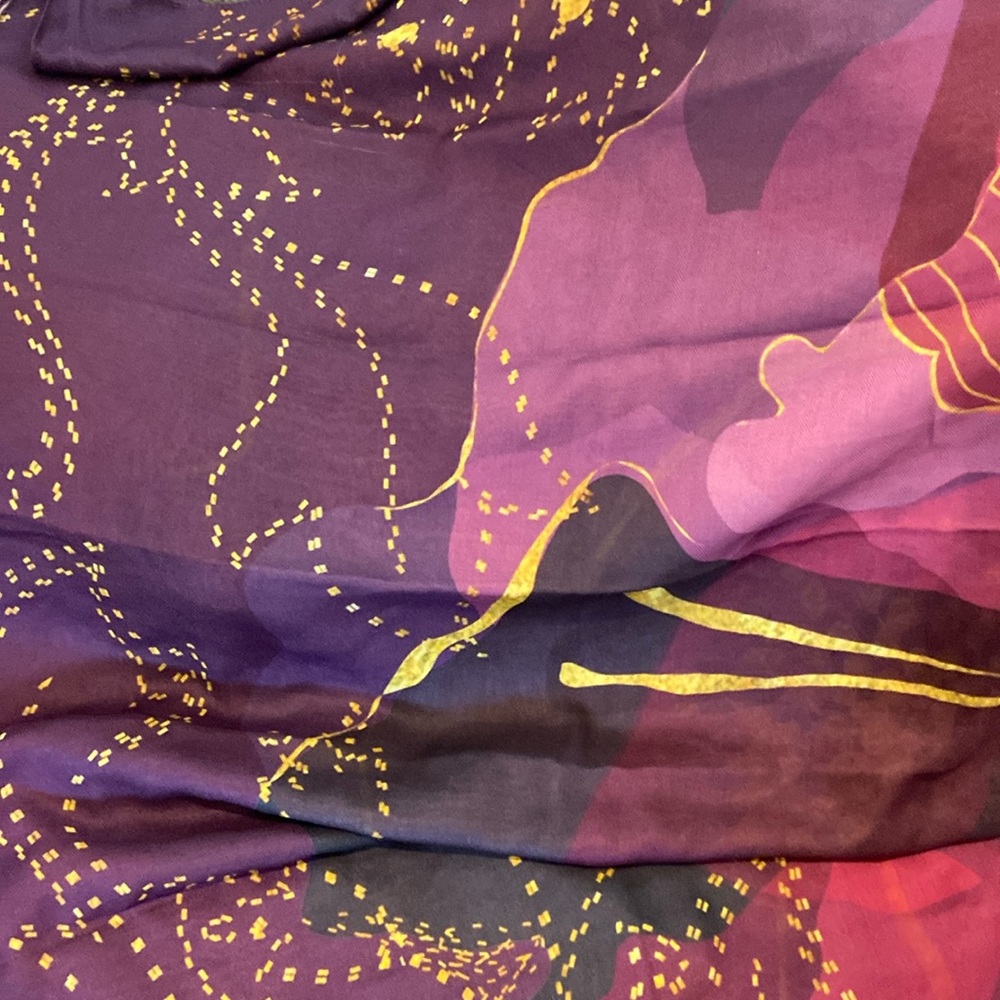 Demdaco Scarf 45” x 70”